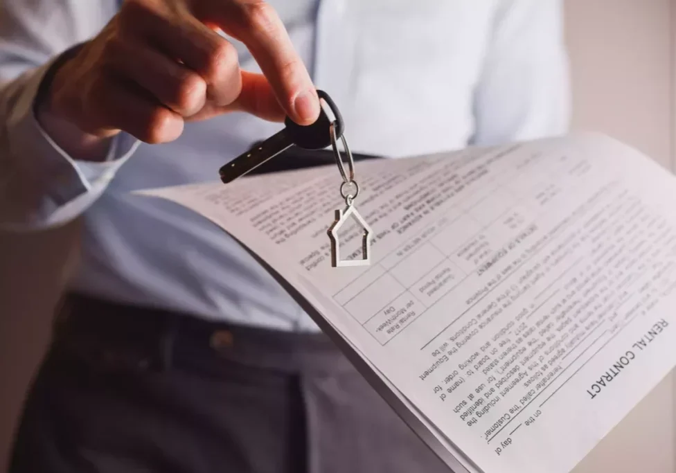 Cabinet-Coatings-Rental-Key-and-Paperwork_2023-05-10-235206_qxid_a8c38b