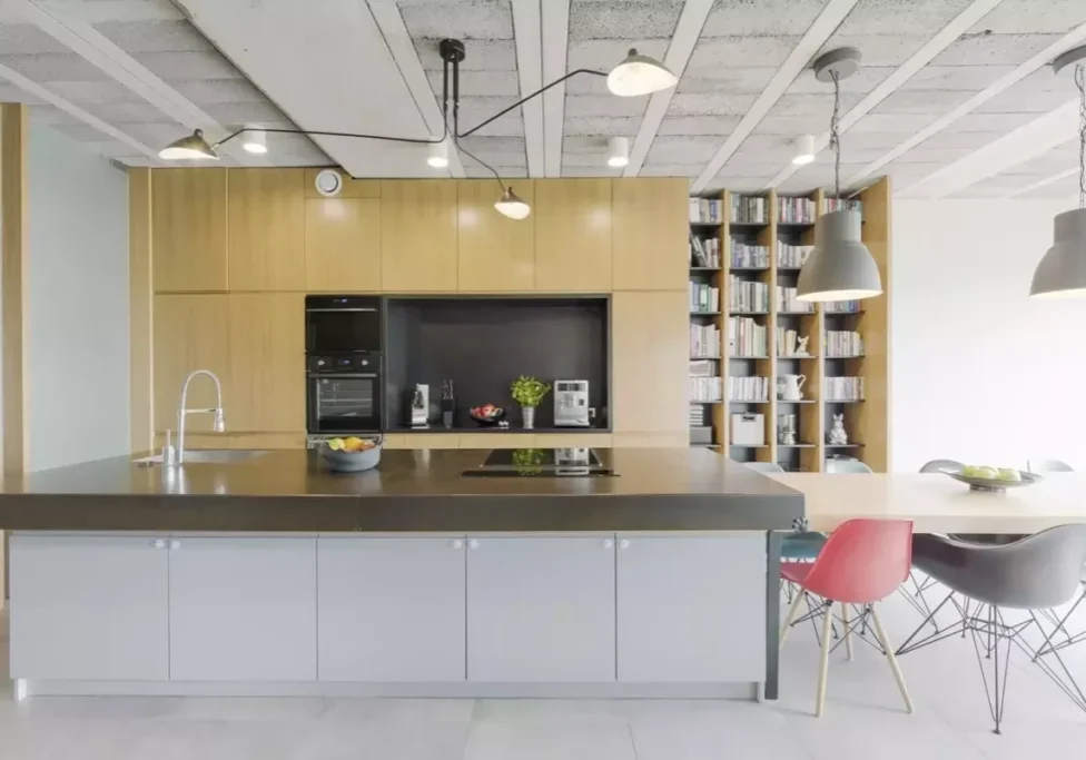 Modern-Kitchen-Ideas_2023-05-16-164040_lupx_a8c38b