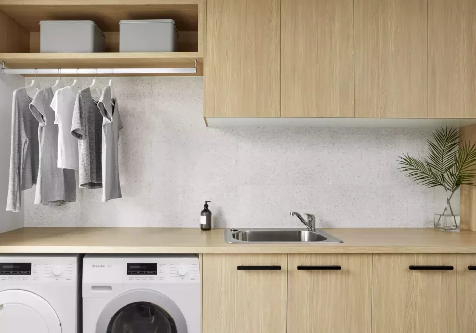 modern-laundry-2021-04-04-03-13-42-utc_2023-05-05-200253_kqgr_a8c38b