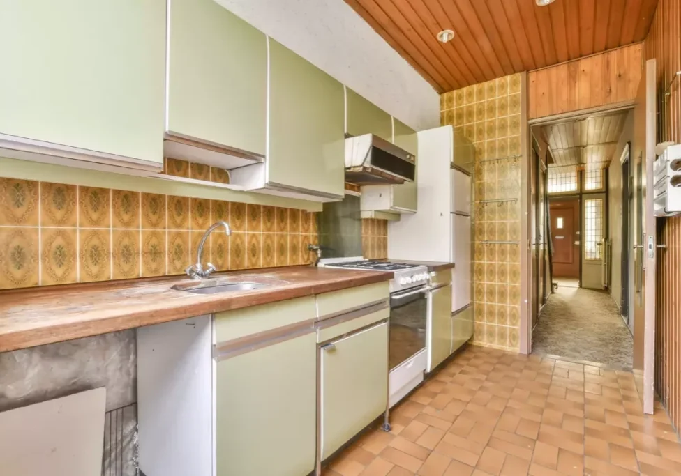 old-fashioned-kitchen-2022-01-26-06-09-50-utc_2023-05-04-235604_lpag_a8c38b